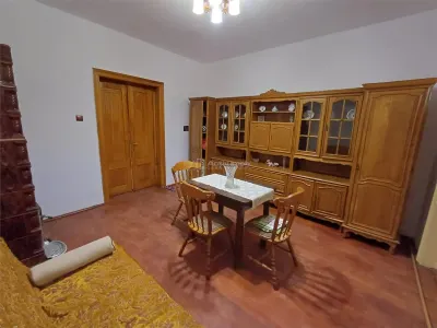 Casă 5 camere Moldova Noua - poza 7