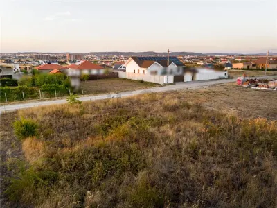 RECO Teren in Cihei la 2 minute de cartier Viena Oradea - Cihei