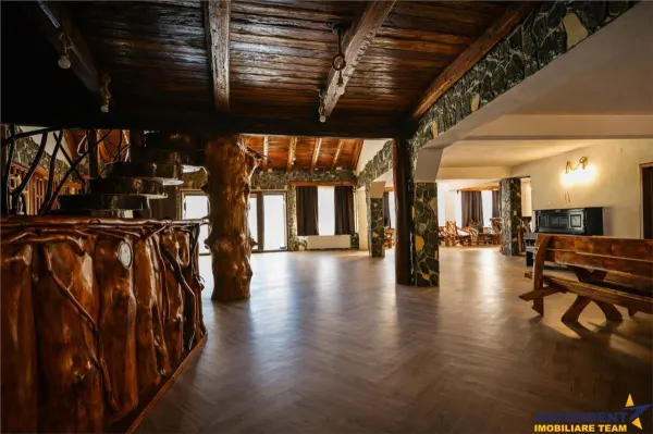 Hotel/Pensiune Moieciu - poza 6