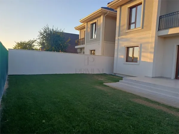 Casă 5 camere Dumbrăvița - poza 2
