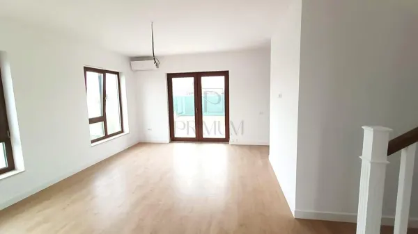 Casă 5 camere Dumbrăvița - poza 13