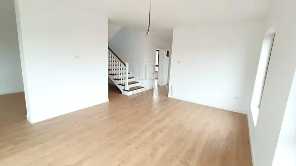 Casă 5 camere Dumbrăvița - poza 10