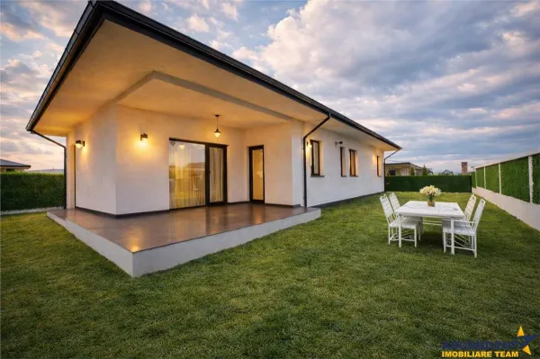 Casă 3 camere Brașov - poza 1