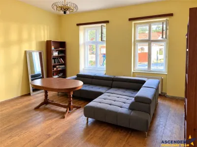 Casa saseasca spatioasa, beci cu arcade,  Rasnov, Brasov - Rasnov