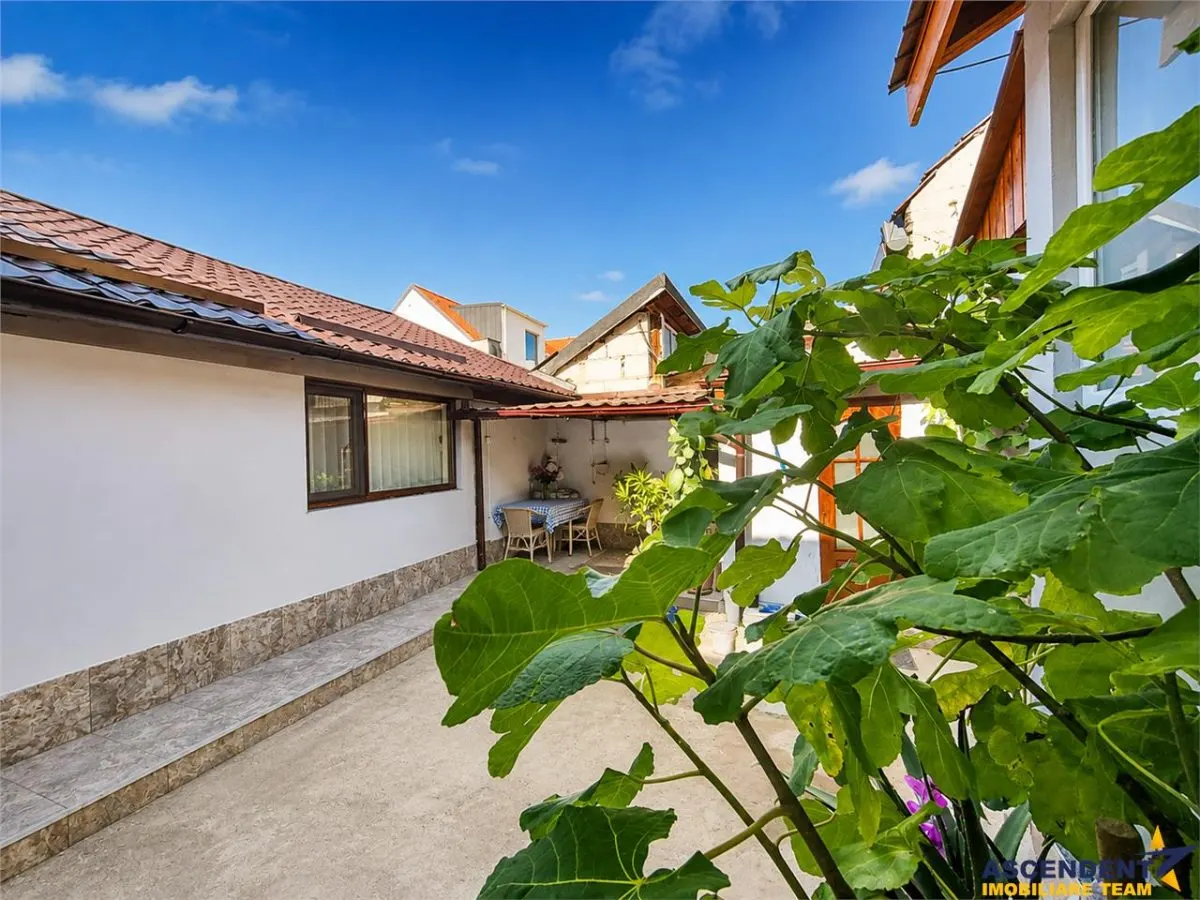 Casă 3 camere Brașov - poza 1