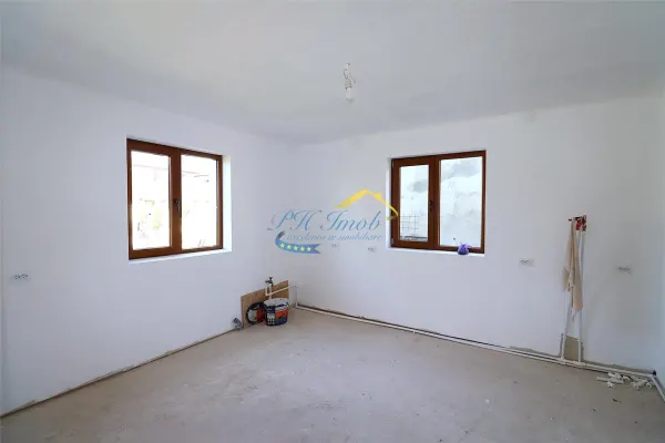 Casă 4 camere Brebu - poza 3