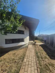 Casă 5 camere Moșnița Nouă - poza 3