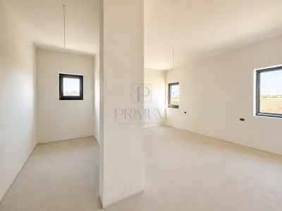 Casă 4 camere Dumbrăvița - poza 14