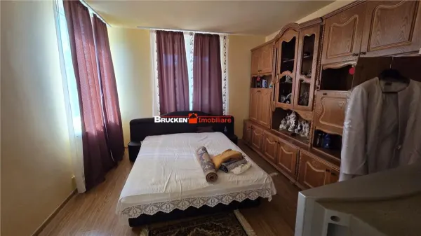 Casă 6 camere Marghita - poza 2