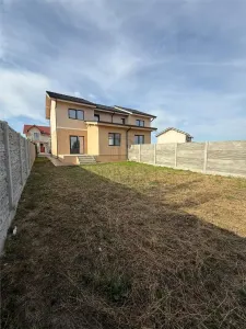 Casă 4 camere Moșnița Nouă - poza 2