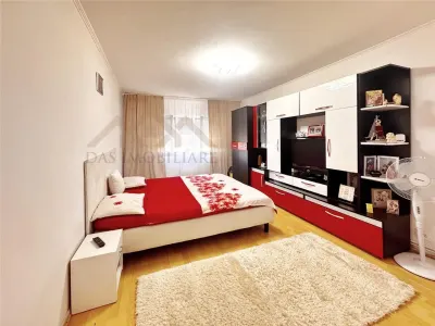 Apartament 2 camere decomandat, bld. Republicii , zona Pol. Sf. Ioan - Baia Mare