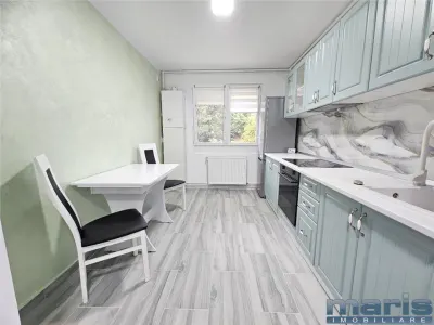 Apartament 2 camere Tudor etaj 3 renovat recent totul nou. - Targu Mures