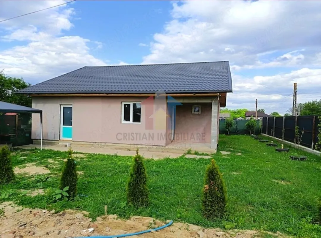 Casă 3 camere Chiscani - poza 1
