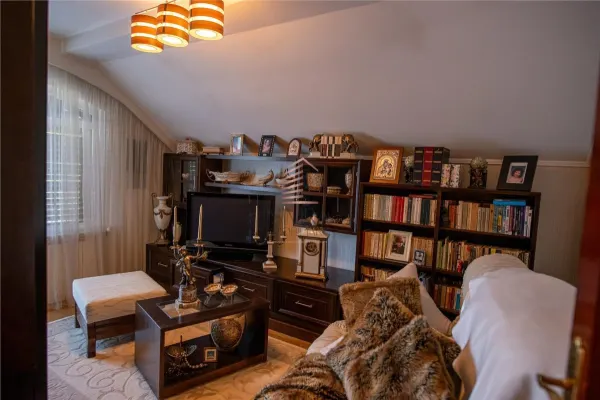 Casă 5 camere Rontau - poza 12