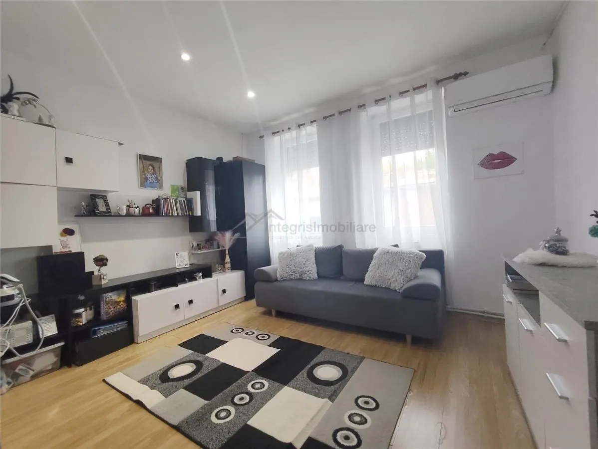Casă 2 camere Oradea - poza 1