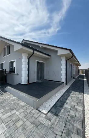 Casă 3 camere Moșnița Nouă - poza 3