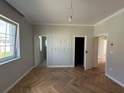 Casă 4 camere Moșnița Nouă - poza 3