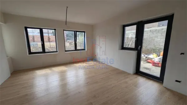 Casă 4 camere Valea Lupului - poza 2