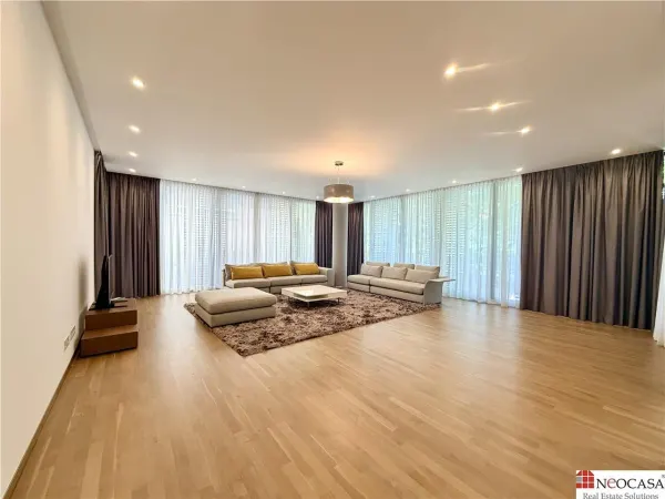 Apartament 5 camere București - poza 1