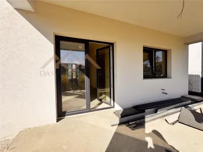Casa moderna, semifinisata, cu 4,6 ari teren, in Sasar - Sasar