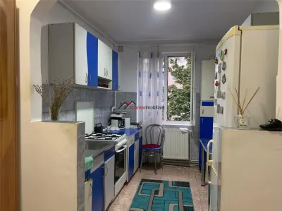Apartament 2 camere plus bucatarie, renovat recent. – Dealul Florilor, Dej - Dej