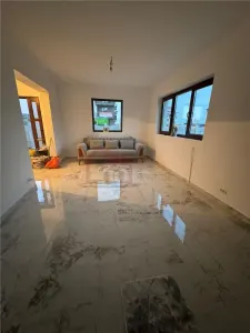 Casa zona FUNDENI-DOBROIESTI - Dobroesti