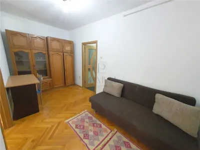 COMPLEX SATUDENTESC - 1 CAM - CENTRALA PROPRIE - ETAJ INTERMEDIAR - Timisoara