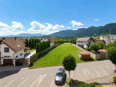 2 camere decomandat, etaj 2, balcon inchis si beci, Zarnesti - Brasov
