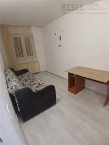 Apartament 2 camere decomandat, cu balcon, renovat, -zona Astra - Brasov