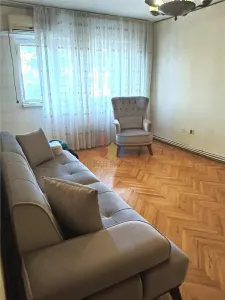 Ultracentral 3 cam conf.1 decomandat 83 mp etaj mijloc bloc cu lift Tineretului - Braila