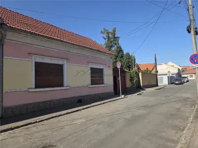 Casa cu 4 camere,curte individuala,acces auto,,ultracentral,Oradea - Oradea