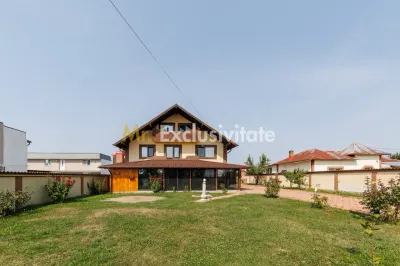Proprietate cu 2 case si curte in Oarja, AG - Oarja