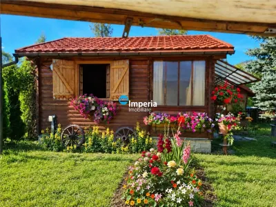 Campulung Moldovenesc, zona Cucoara | 4.544 mp teren | 2 casute locuibile + 2 foisoare - Campulung Moldovenesc