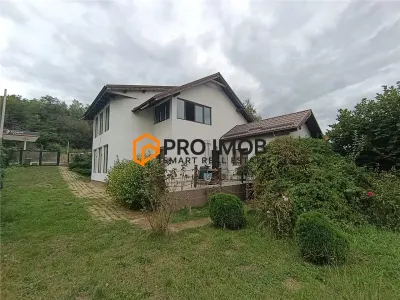 Casa tip P+M zona Niscov - Niscov