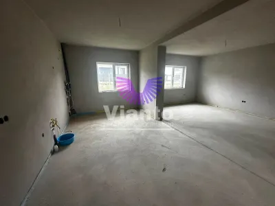 Casa Individuala cu 4 Camere 210mpu si Teren 727mp in Cisnadie - Cisnadie