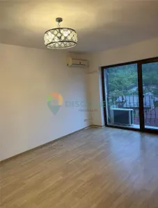 Apartament 2 camere , decomandat , BULEVARDUL  POITIERS/Casangiilor - Iasi