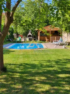 Casa cu piscina de vanzare zona Castel Transilvania Baia Mare - Baia Mare