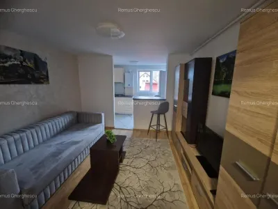 Vand garsoniera renovata - Brasov