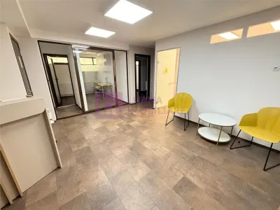 Spatiu comercial 70 mp de inchiriat | 4 incaperi | zona Centrala, Golden Tulip - Sibiu