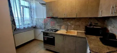 Etaj 1 - Str. Pepinierii , ap 1 camera decomandat - Iasi