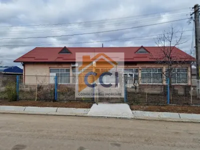 Se oferă spre vânzare / închiriere clădire cu spațiu comercial - Buciumi