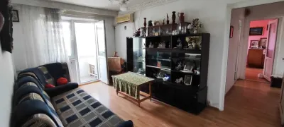 Apartament 3 camere Km 4-5,56,4 mp,cu boxa - Constanta