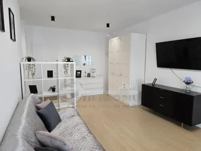 Apartament 2 camere decomandat, 60 mp, Silk District, etaj 9, mobilat, parcare inclusă - Iasi