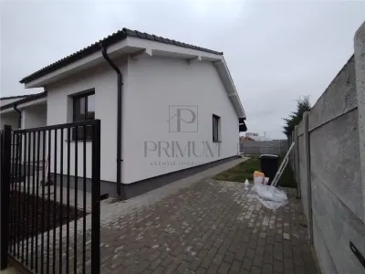 Duplex parter - 2 dormitoare - zona excelenta - Mosnita Veche