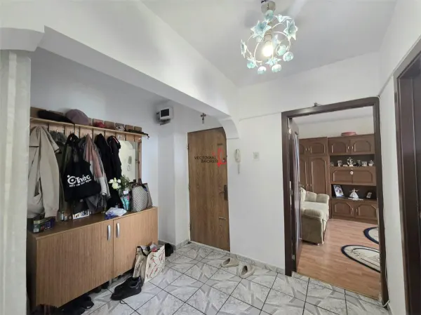 Apartament 3 camere București - poza 1