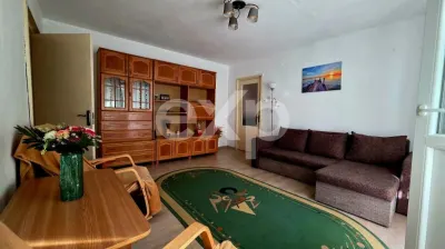 Apartament 2 camere | semidecomandat | etajul 1 din 4 | - Pitesti
