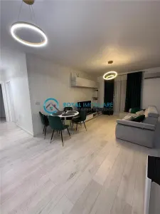 Royal Imobiliare - Vanzare apartament 3 camere zona Vest - Ploiesti