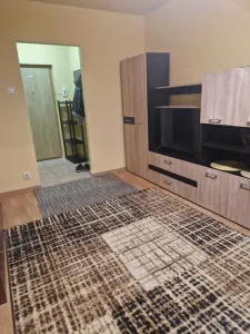 Proprietar, inchiriez garsoniera confort I, renovata, complet utilata, 5 minute de metrou Lujerului - Bucuresti