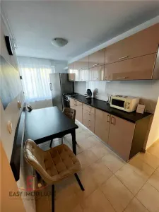 Apartament 4 camere, UMF, Cornisa, 2 bai, Targu Mures - Targu Mures