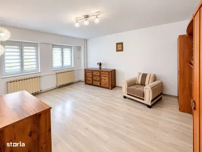 Garsoniera 38mp| Bucatarie separata I Renovata integral - Bucuresti